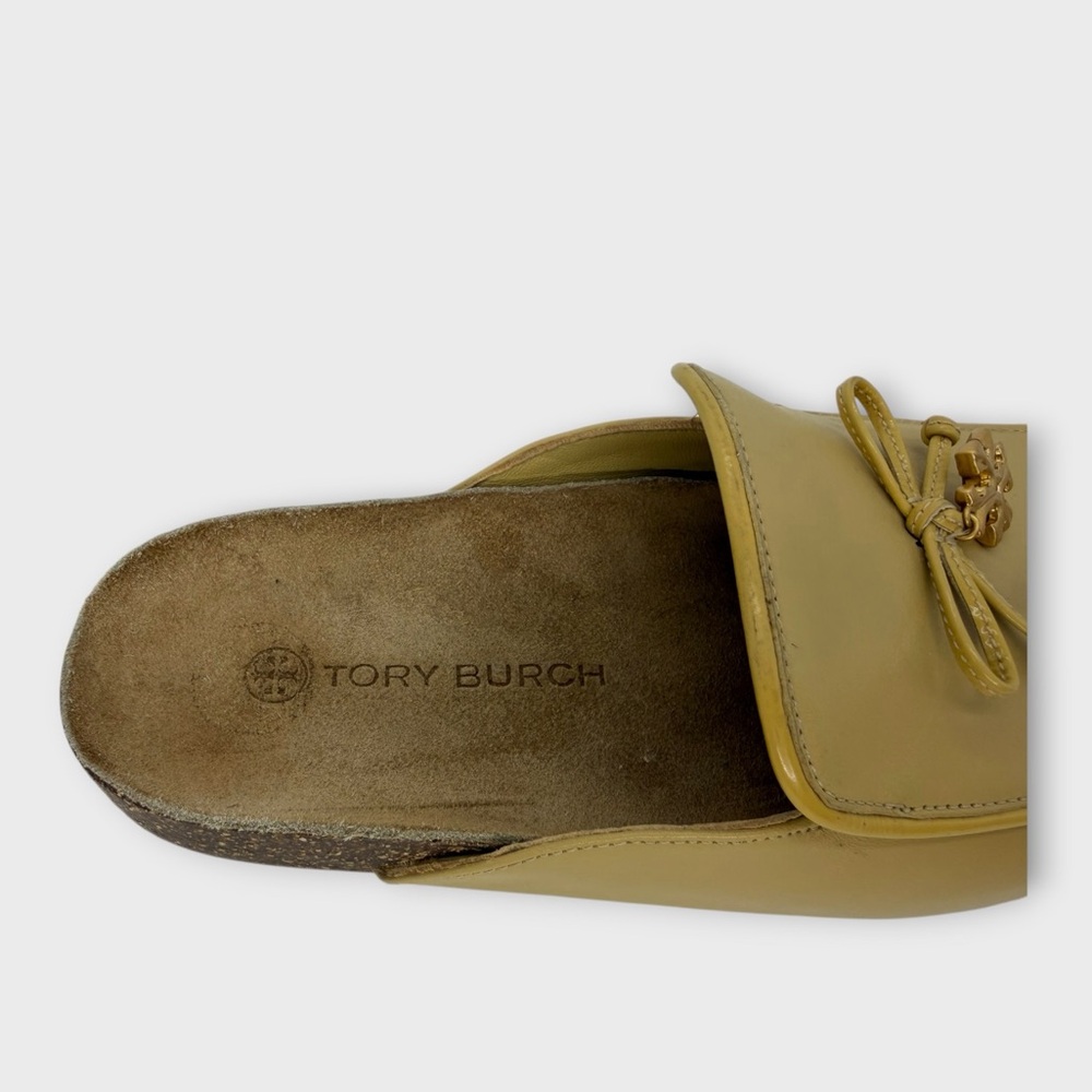 Tory Burch Soft Leather Tory Charm Mules Brie Color Size 7 NICE! - Picture 5 of 9